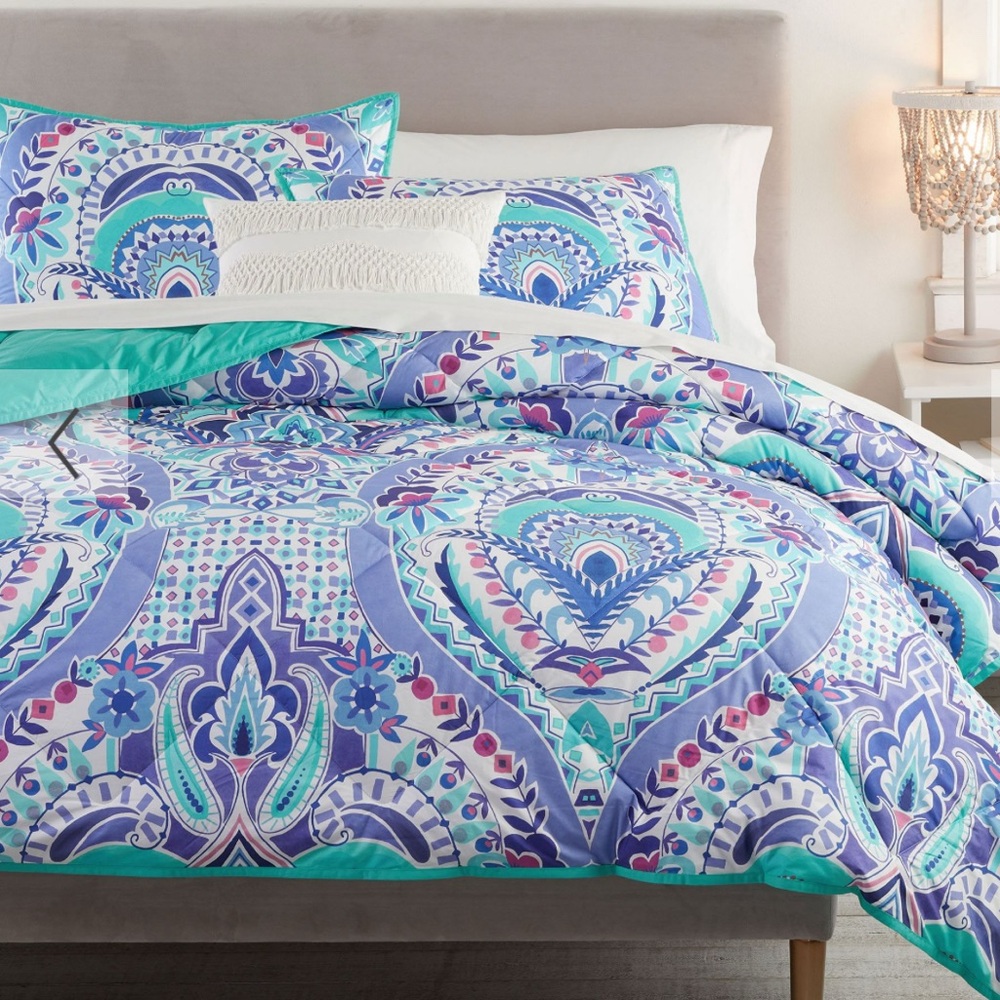 Pottery Barn Teen Blue and Purple Paisley Comforter